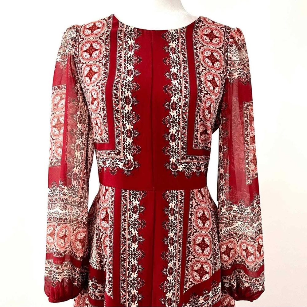 Vince Camuto Medallion print maxi dress - Picture 8 of 11